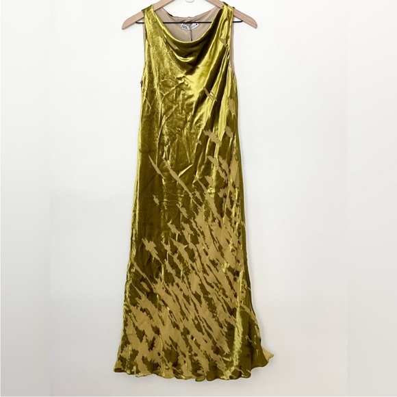 ZARA NEW COLLECTION VELVET MIDI DRESS 9430/108 291/022 - Picture 5 of 5